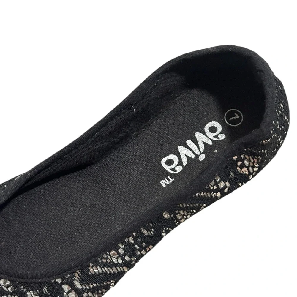 Aviva Black Silver Lace Ballet Flats Round Toe Slip On Shoes Women's Size 7‎